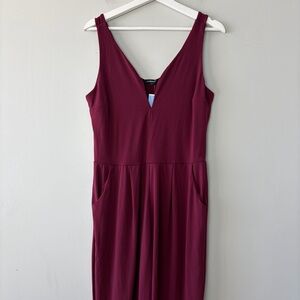 NWT Ambiance Maroon V-Neck Sleeveless Jumpsuit Women's Large